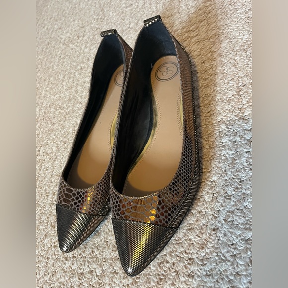 Jessica Simpson Flats - Picture 2 of 4